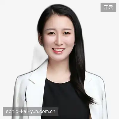 薛静